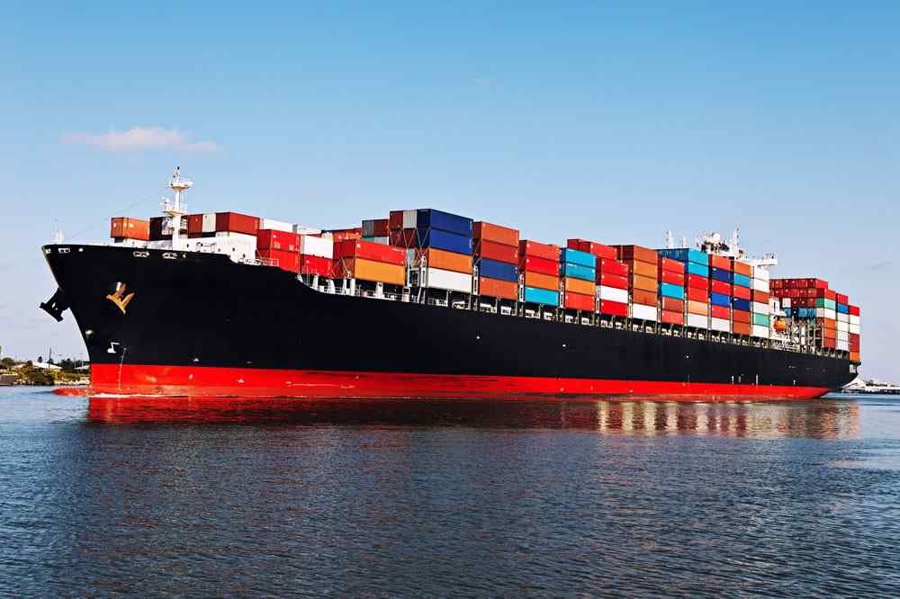 https://oceanforwarding.com/wp-content/uploads/2015/09/shutterstock_266980889.jpg